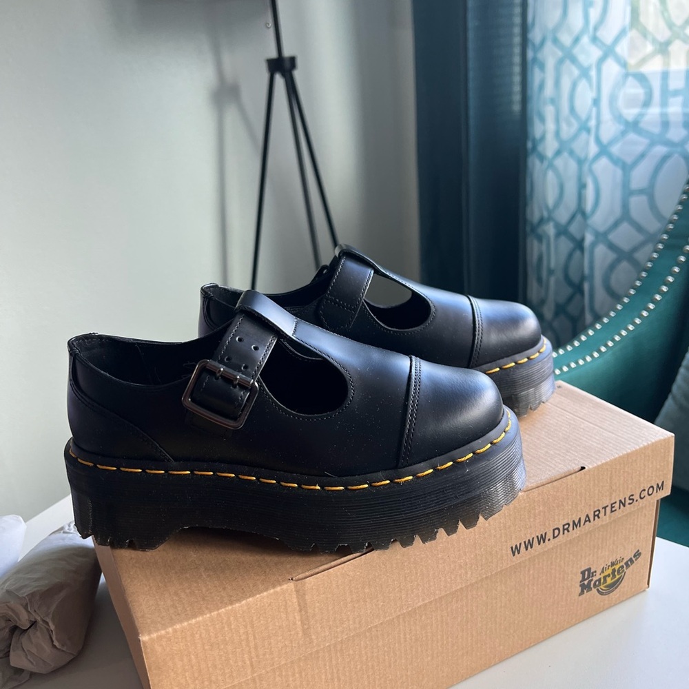 Dr. Martens Bethans Size 6